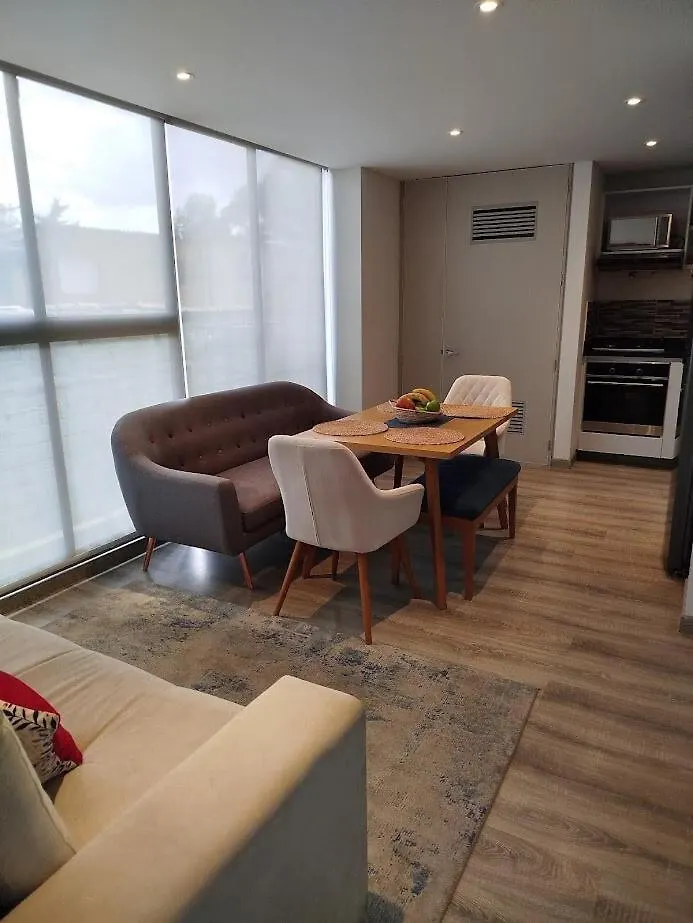 Cozy Entire 2Nd-Floor Apartment With Parking Bogotá